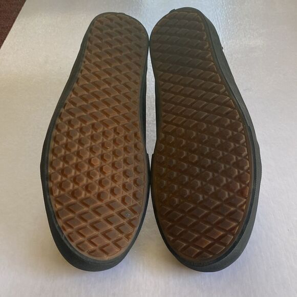 Vans Black and White Sneakers - Picture 6 of 9